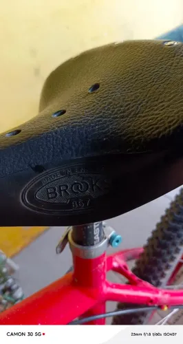 Selin em couro Brooks em couro legítimo