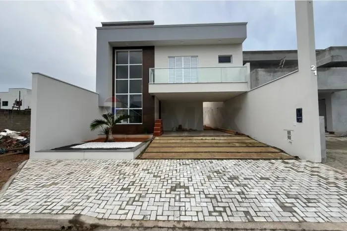 Casa nova no Condomínio Monte Verde