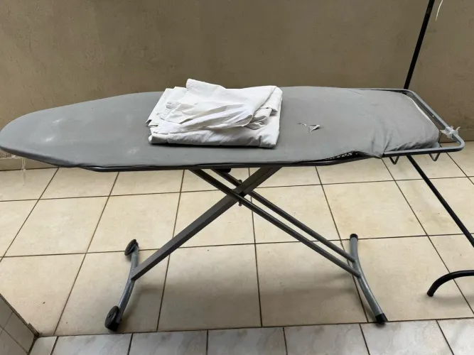 Vende se tábua de passar 