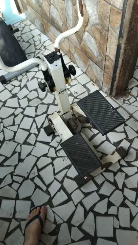 Aparelho para ginástica.