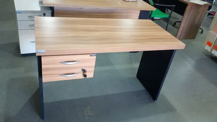 MESAS ESCRITORIO SO NOVAS E DE QUALIDADE LOJA CENTERAÇO ITAPUA *