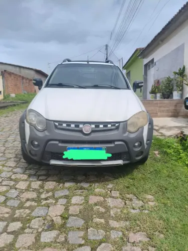 Fiat Strada Adventure1.8/ 1.8 Locker Flex CD 2014