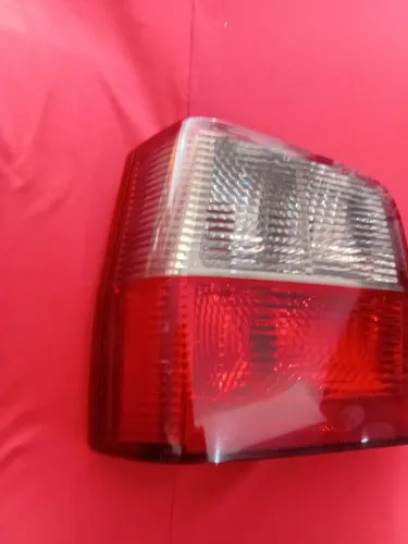 Lanterna Traseira Lado Esquerdo Fiat Uno 2004 A 2013 Fume Usada (Usado)