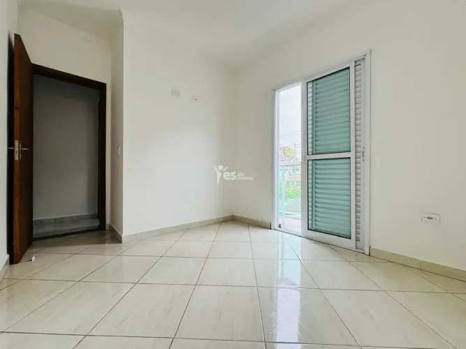 Apartamento baixo condomínio com 2 quartos e 1 vaga de garagem a venda na Vila Alzira Sant