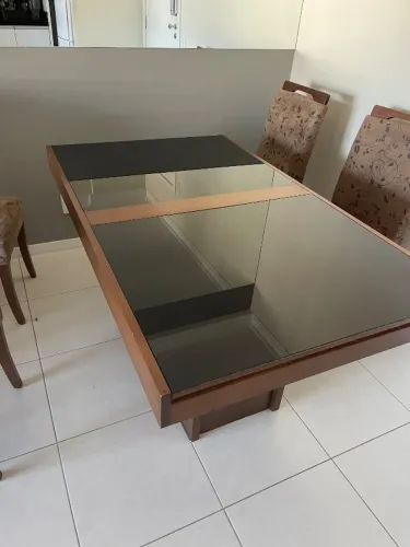 Mesa de jantar 6 e 8 lugares