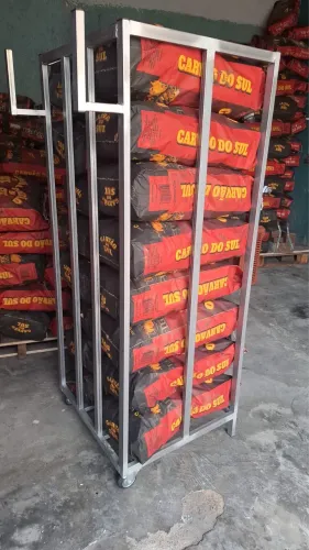 Suporte expositora para carvão de churrasco 