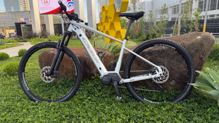 Bicicleta Oggi 8.2