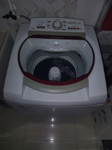 Vende uma máquina de lavar Brastemp 11 kilos