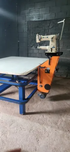 Máquina costurar colchão