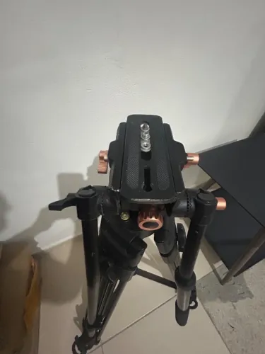 Tripé profissional 