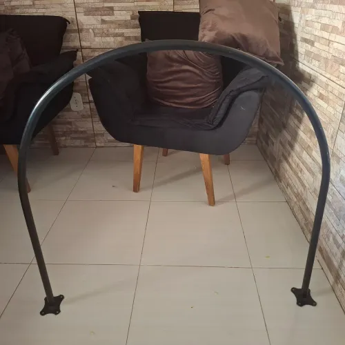 Arara e provador 