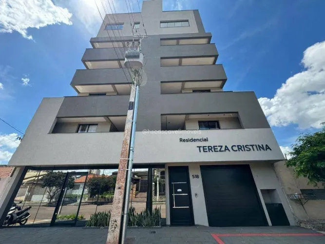 Apartamento Cobertura Duplex Com 441 m² de área total e 336 m² de área privativa, este imó