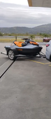 Jet Sky Seado GTi 170 SE com caretinha