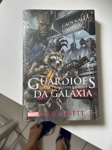 Livro Marvel Guardioes da Galaxia- LACRADO