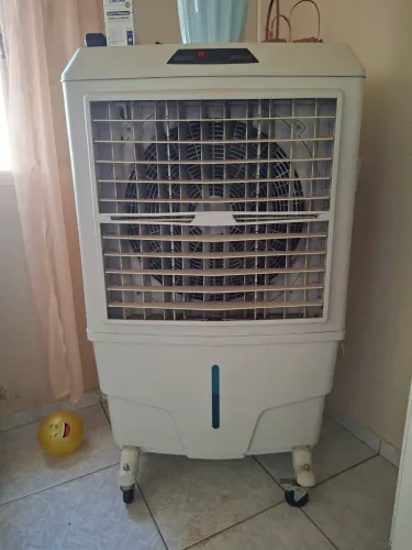 Vendo climatizador industrial e comercial enorme 110 litros digital c/ controle ler abaixo