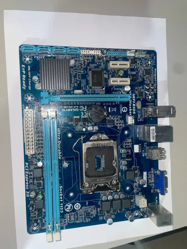 Placa Mãe Gigabyte GA-M68MT-S2P AM3 D33006 Original seminova