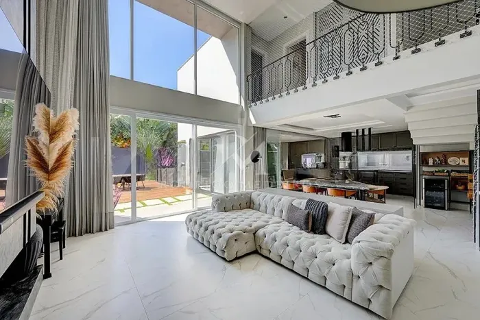 Casa em Condomínio Haras Rio Do Ouro com 4 suítes em Balneário Camboriú
