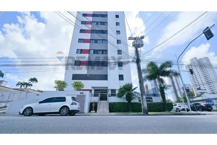Apartamento Reformado à Venda no B. dos Estados, em João Pessoa!