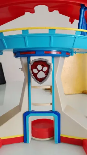 Torre de comando Patrulha canina