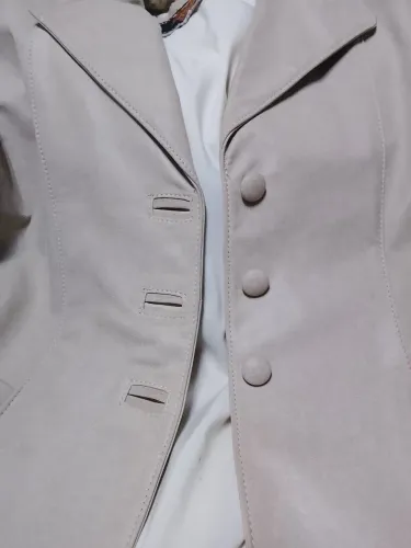 Blazer feminino de couro legítimo