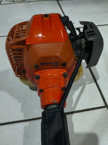 Roçadeira Husqvarna 236R