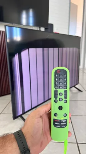 Smart TV LG 55 4K Tela Trincada Display Com Defeito (55UR9050PSJ) (Para Retirada de Peças)