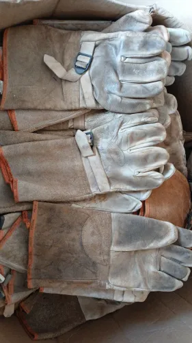 Luvas de couro puro 10 reais 