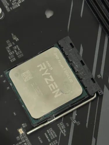 KIT UPGRADE GAMER RYZEN 7 5700X3D