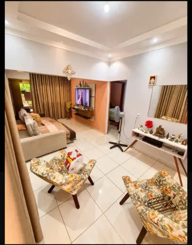 Casa sozinha no lote Estrela Dalva R$ 450.000,00