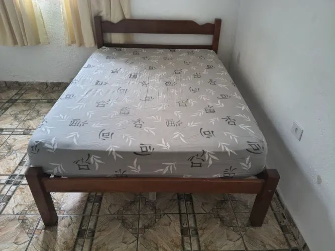 Cama de casal com colchão