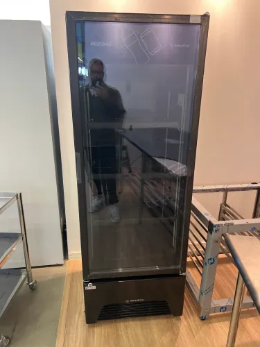 Expositor - Metalfrio - 400L - Novo