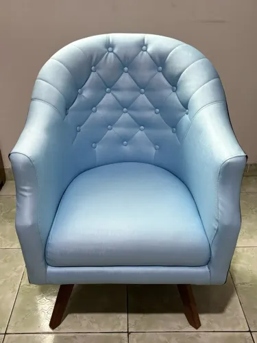 Vendo poltrona ergonômica versátil