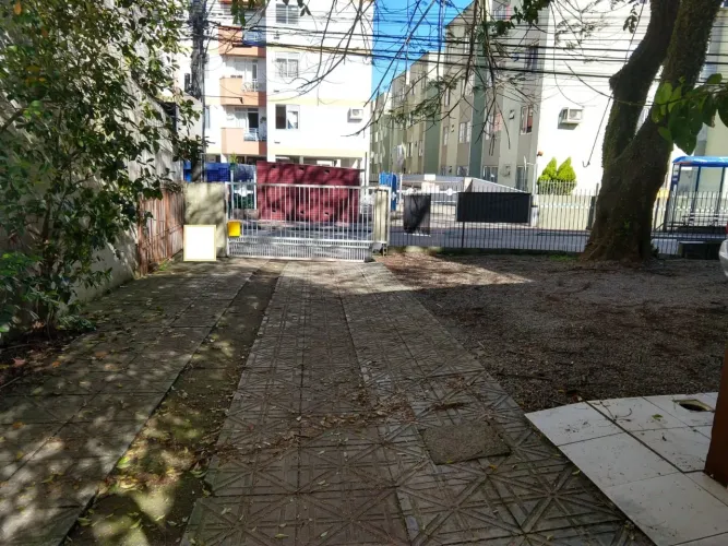 Terreno de 402.38m² no bairro Praia Comprida