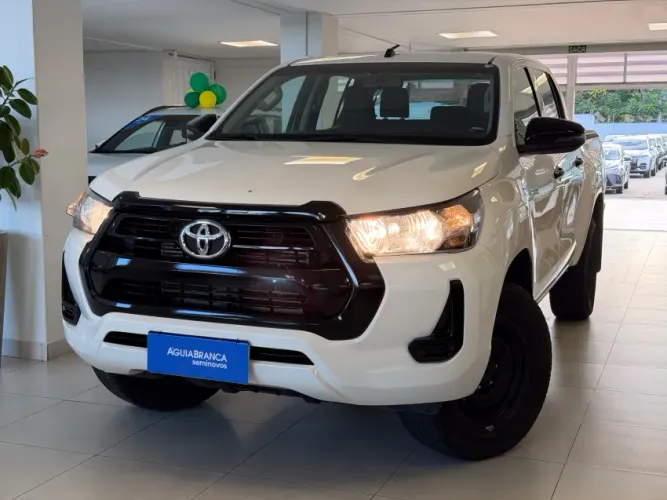 Toyota Hilux CD 4X4 2.8 Diesel Mec. 2024