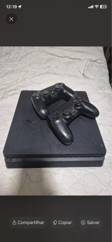 Vendo um Play 4