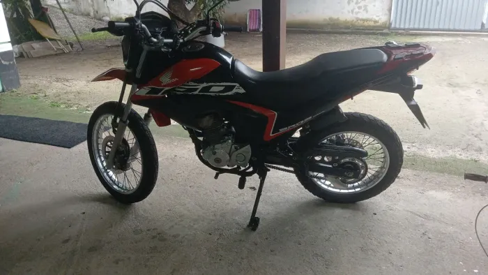 Moto Honda Bros 160 Flex.