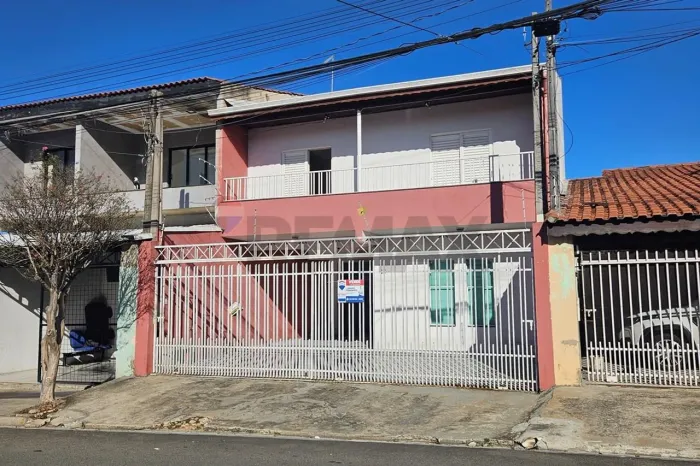 Casa com 3 dormitórios no Wanel Ville 3 em Sorocaba