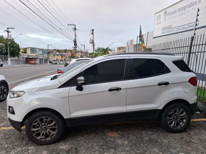 Ford Ecosport Freestyle 1.6 16V Flex 5P 2015