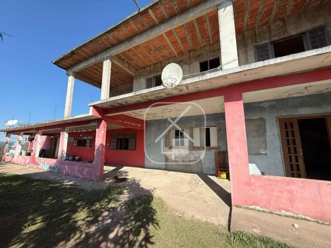 Casa à venda no Bairro D'Ajuda em Guararema - SP