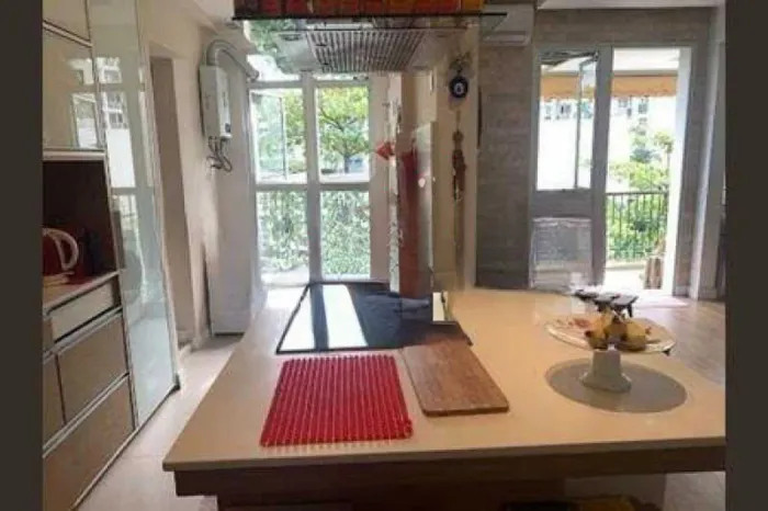 Apartamento : Padrão / Residencial / Leblon