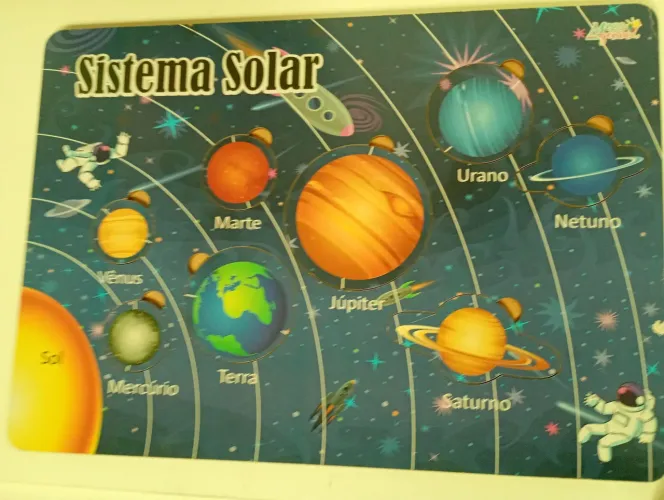 Manta, colchão e jogo planetas
