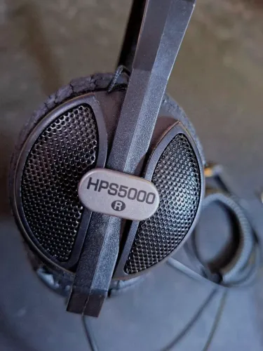 Fone Behringer HPS5000 (estúdio)