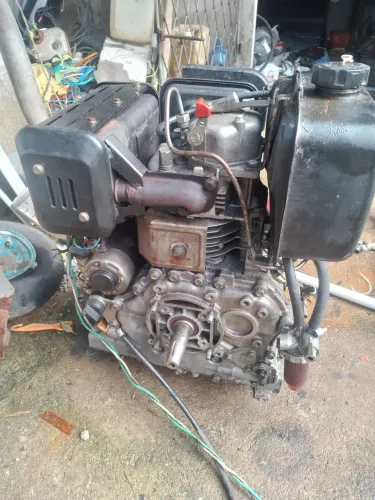 Motor 13cv da branco diesel com caixa reversora ideal pra barco