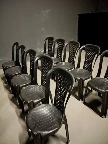 Cadeira plástica Preta TOP PLAST