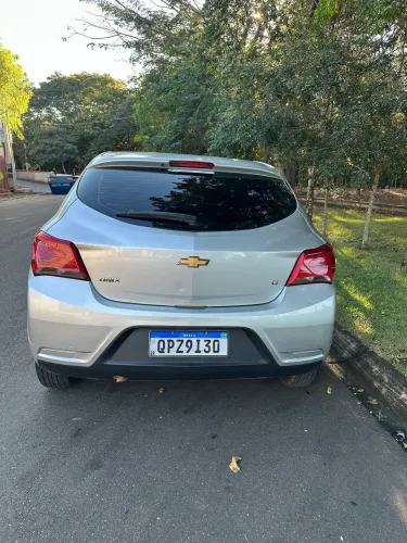 Chevrolet Onix Hatch LT 1.0 8V Flex Mec. 4P 2019
