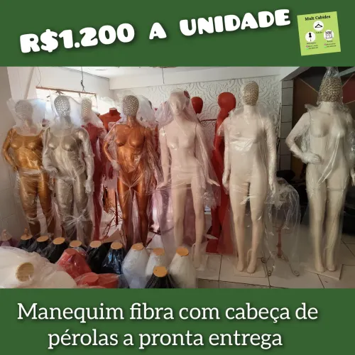 Manequim fibra com cabeça de pérolas 