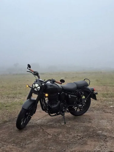 Classic Dark Stealth 350cc novíssima