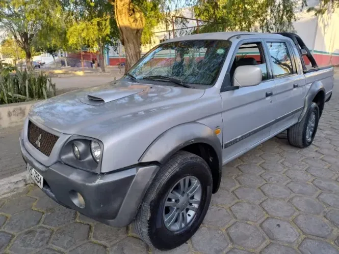 Mitsubishi L200 Outdoor GLS 2.5 4X4 CD TDI Diesel 2009