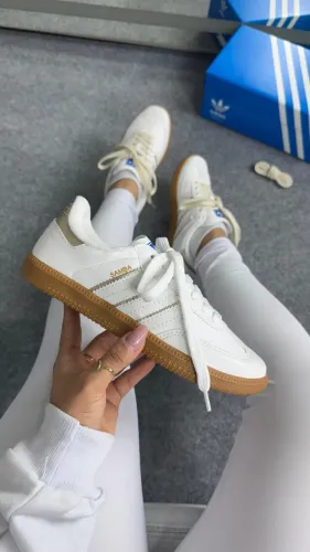 Tenis Adidas Samba OG  Cor: Branco Dourado