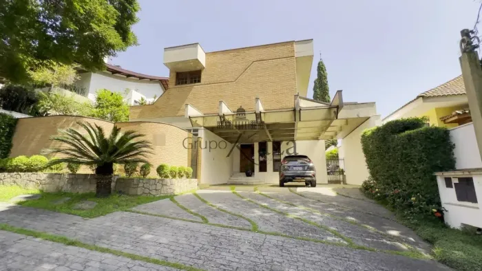 Oportunidade - Casa em Condomínio - Jardim Colinas - Condomínio Bosque Imperial - 4 Dormit